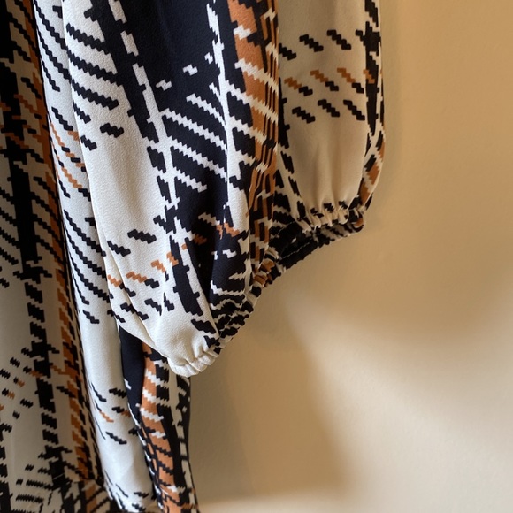 Maurices Blouse - Picture 4 of 4